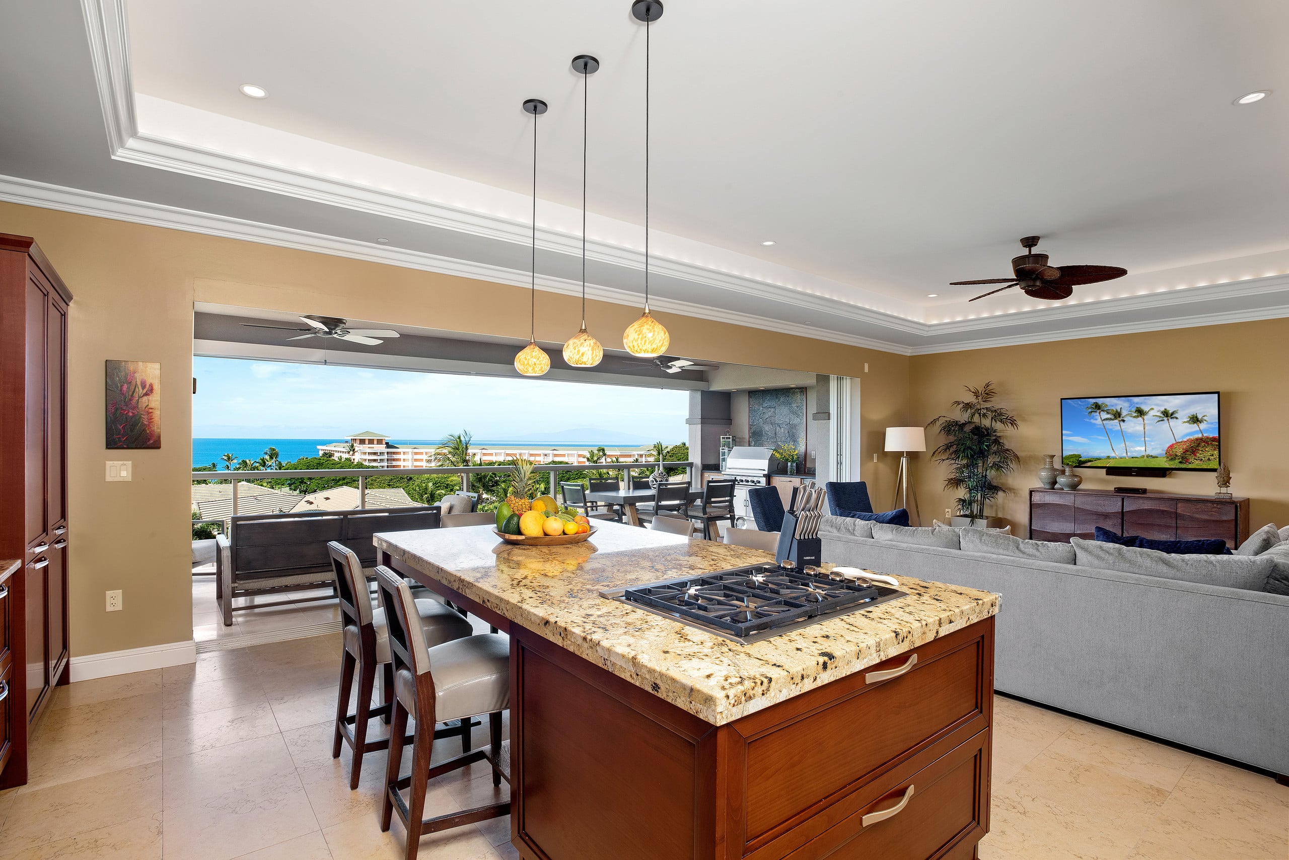 Townhouse in Kihei · ★4.83 · 3 bedrooms · 3 beds · 3.5 baths - Image 10