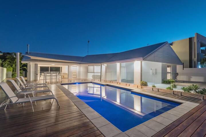 21 Wesley Court, Noosa Sound gallery image 2