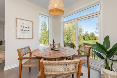 The Wabi Sabi: golf course view, designer home