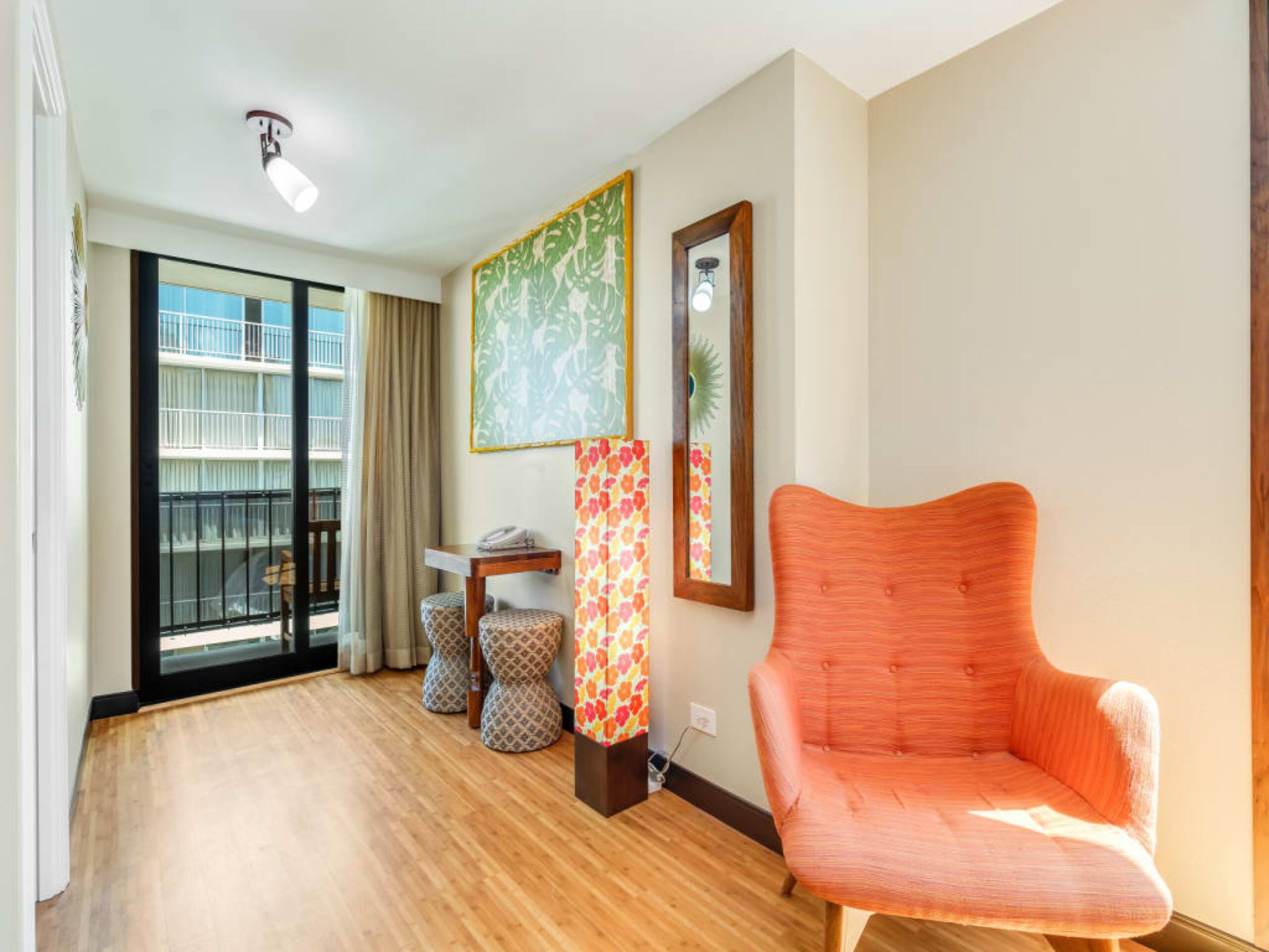 Condo in Honolulu · ★4.58 · Studio · 1 bed · 1 shared bath - Image 30