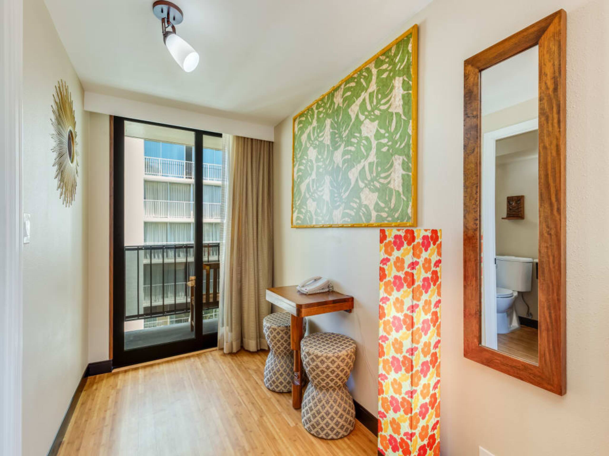 Condo in Honolulu · ★4.58 · Studio · 1 bed · 1 shared bath - Image 31