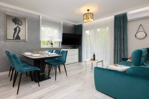 Holiday 9B | Apartment | A/C | Parking | Terrace