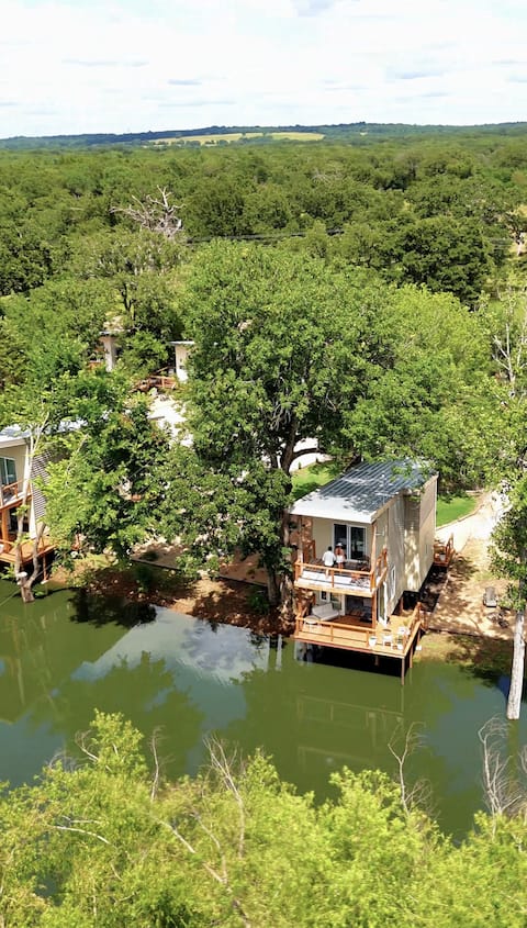 Scenic 2BR Villa w/ 2 Balcony | Selah Place Resort