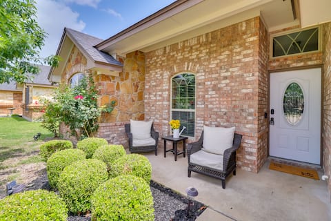 BBQ Ready: Harker Family Retreat w/ Yard!