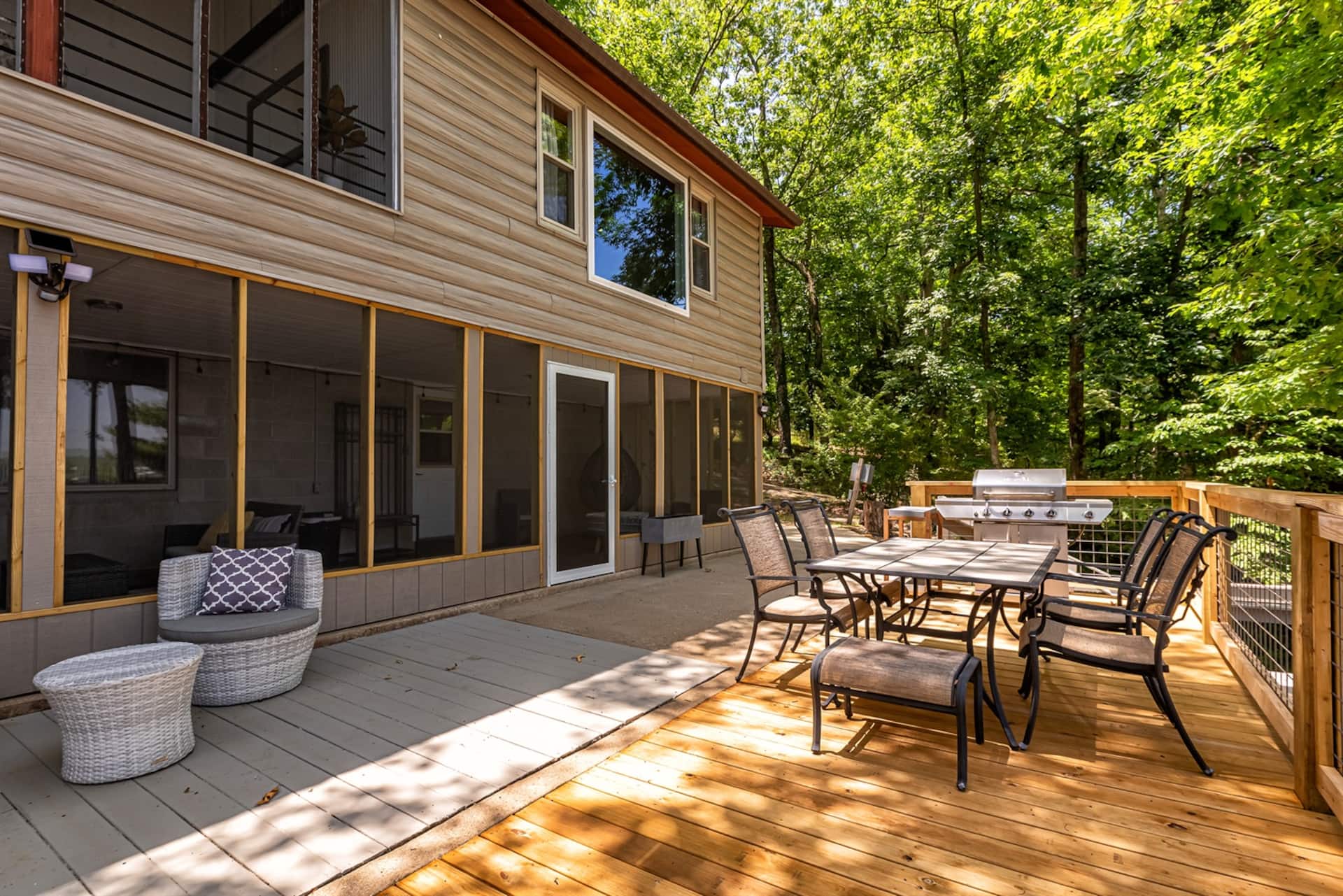 3 King BRs, Covered Dock, Screened Porch
