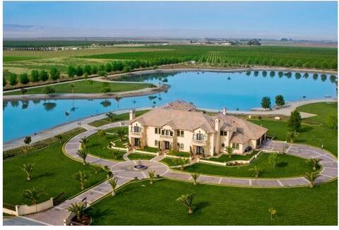 Vista Del Lago: Lake, Pool, Spa and more!