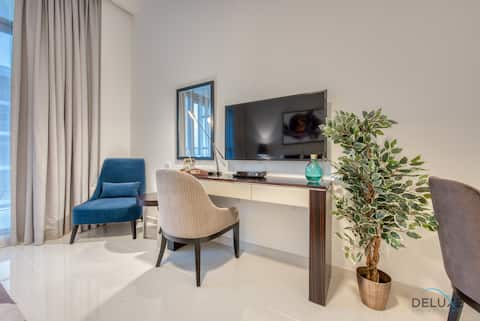 Top Airbnb: Stunning Studio at Golf Promenade 2A Damac Hills in Al Hebiah Third