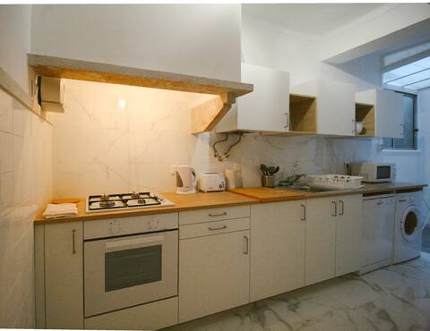 Bright Room in Queluz - Sintra
