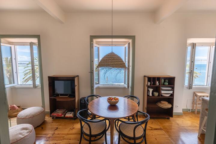 Monte Estoril Train Station – Seaside Apartment gallery image 2