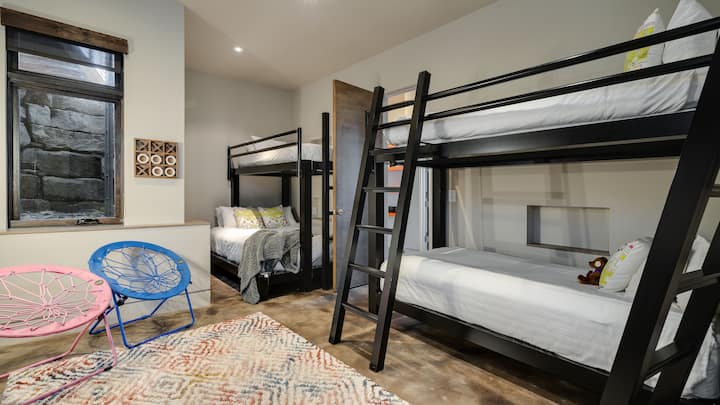 Bedroom 5, Lower Level - Bunk room with 3 sets of bunks sleeps up to 8