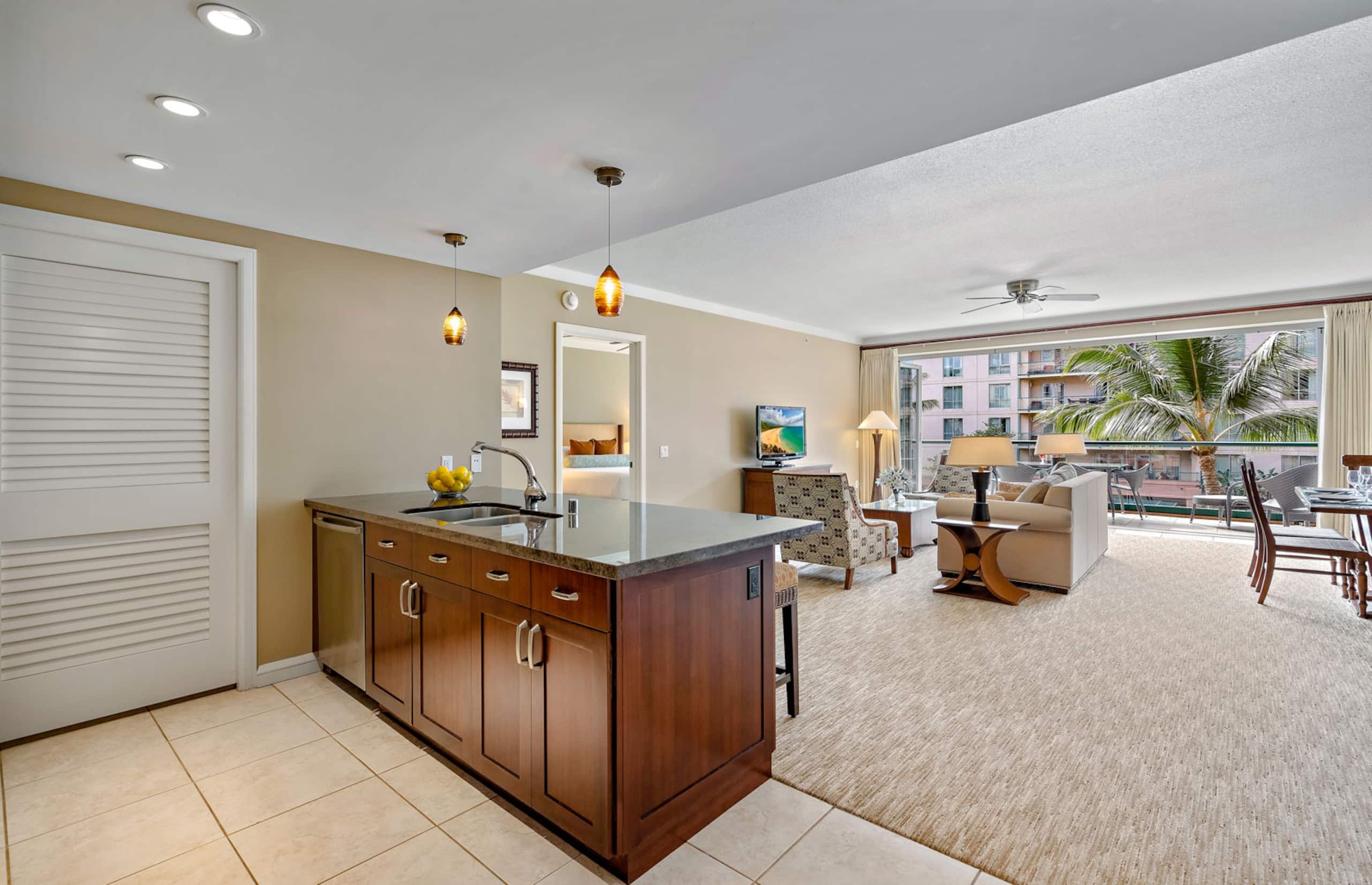 Condo in Lahaina · ★4.83 · 2 bedrooms · 3 beds · 2 baths - Image 5
