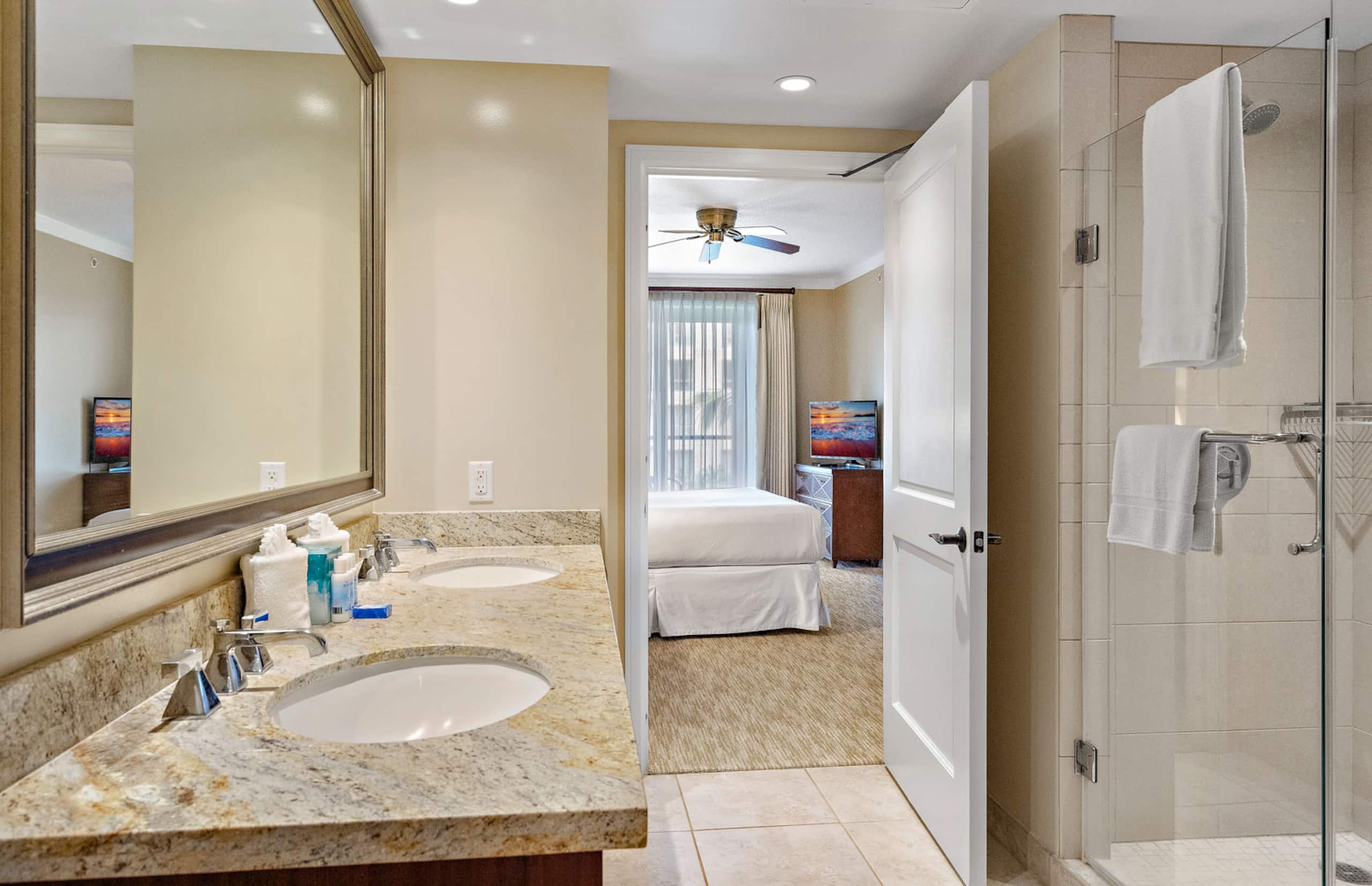 Condo in Lahaina · ★4.83 · 2 bedrooms · 3 beds · 2 baths - Image 18