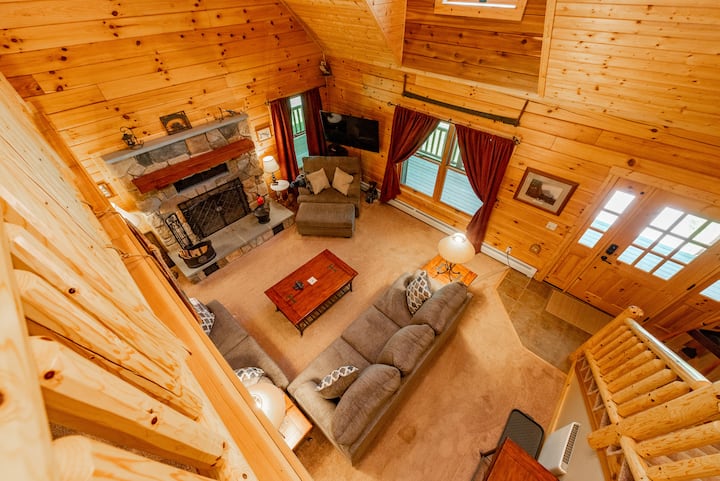 Cozy Dog Friendly Cabin Near State Park W/ Hot Tub - 오클랜드