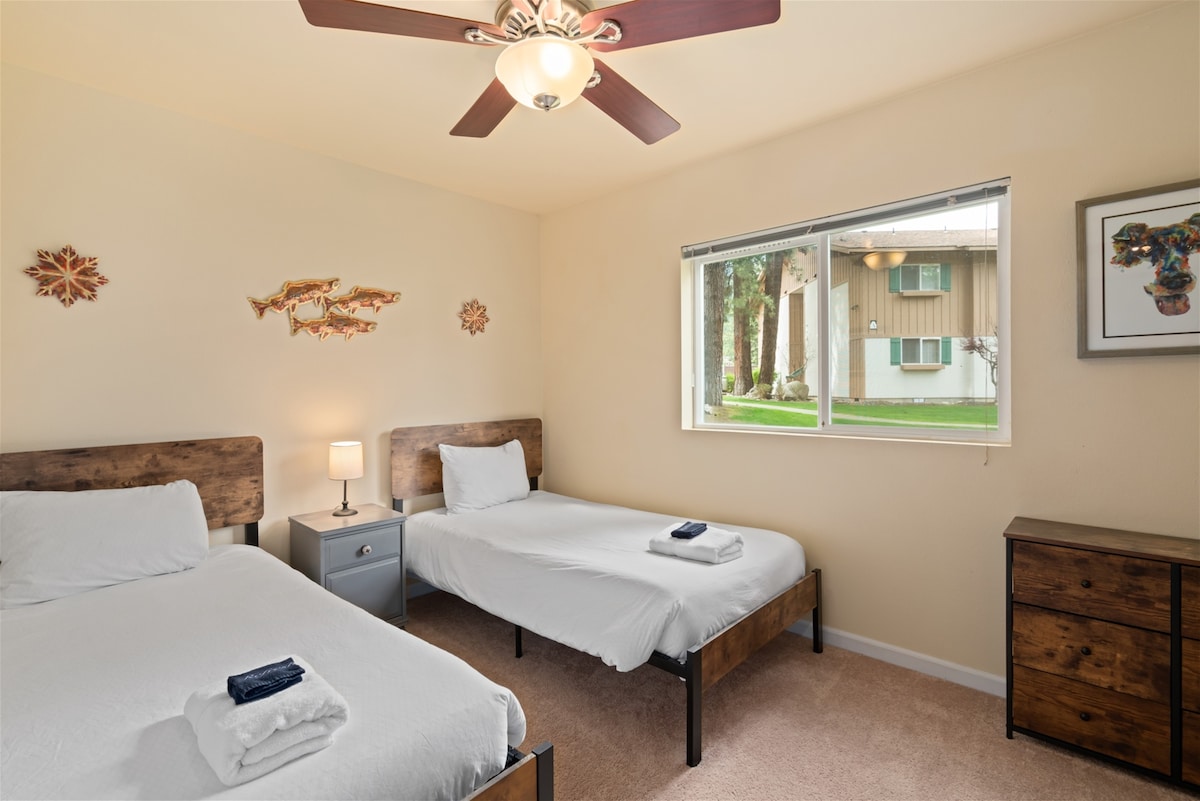 С две единични легла, стаята за гости е идеална за децата!