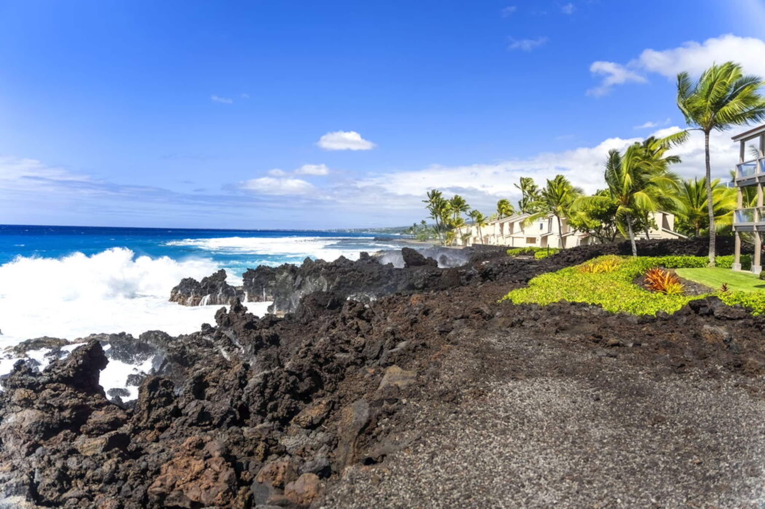 Townhouse in Kailua-Kona · ★4.69 · 2 bedrooms · 3 beds · 2 baths - Image 40