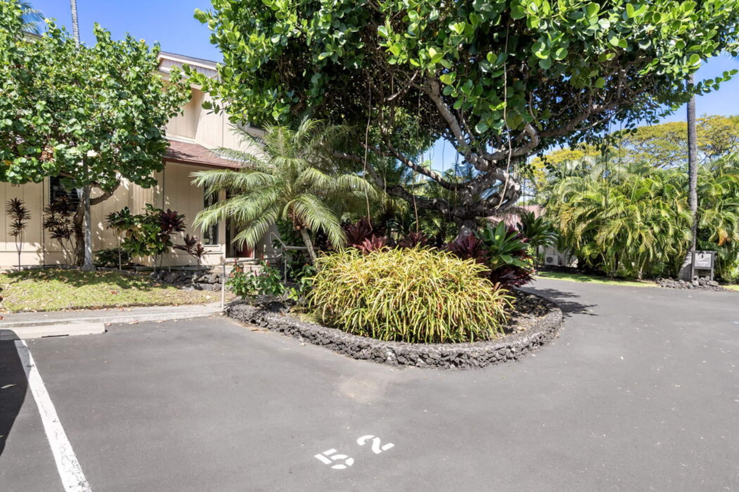 Townhouse in Kailua-Kona · ★4.69 · 2 bedrooms · 3 beds · 2 baths - Image 30