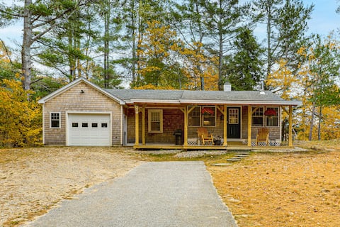 Fireplace, Hiking Trails: Cozy New London Cottage