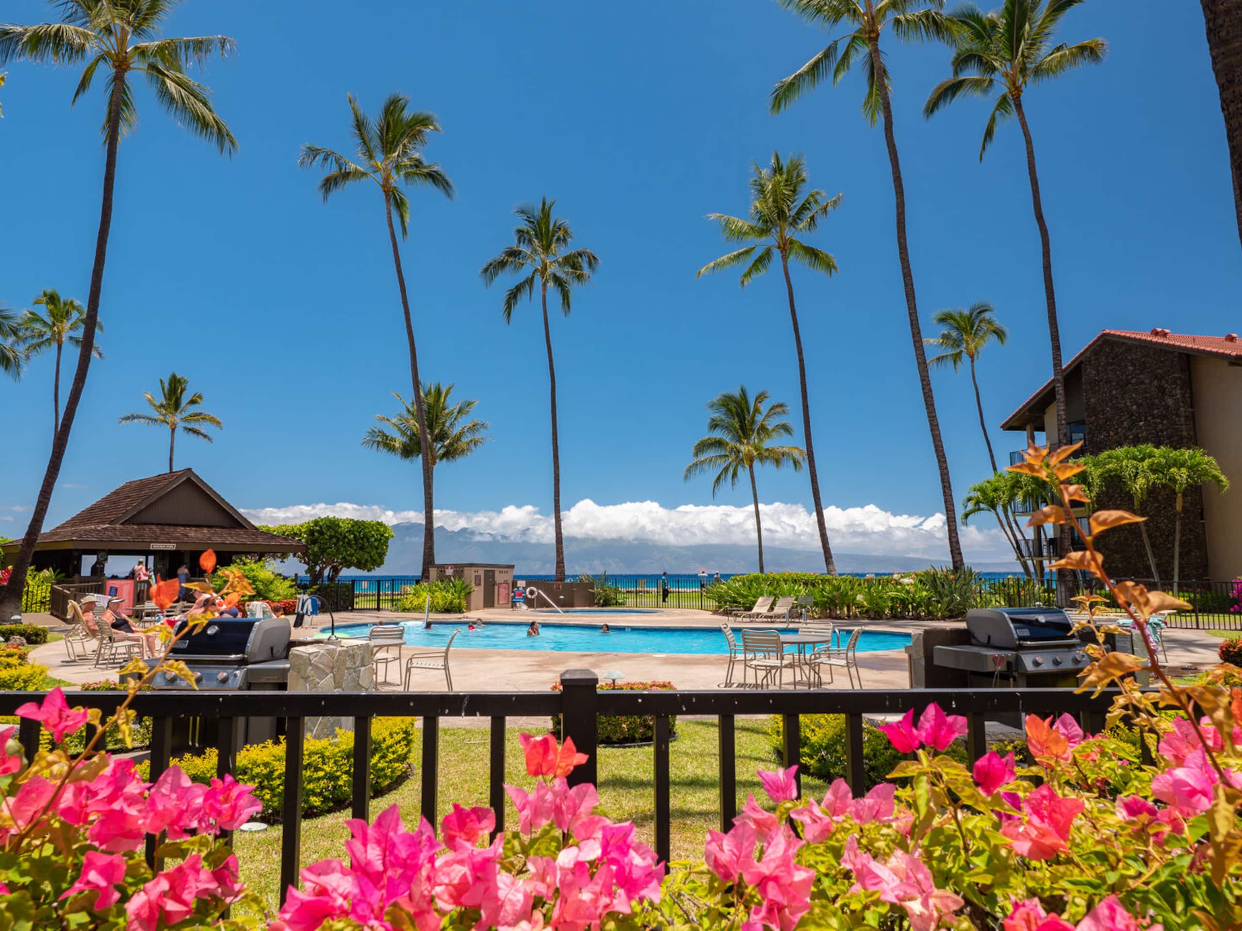 Condo in Lahaina · ★4.93 · 2 bedrooms · 3 beds · 2 baths - Image 34