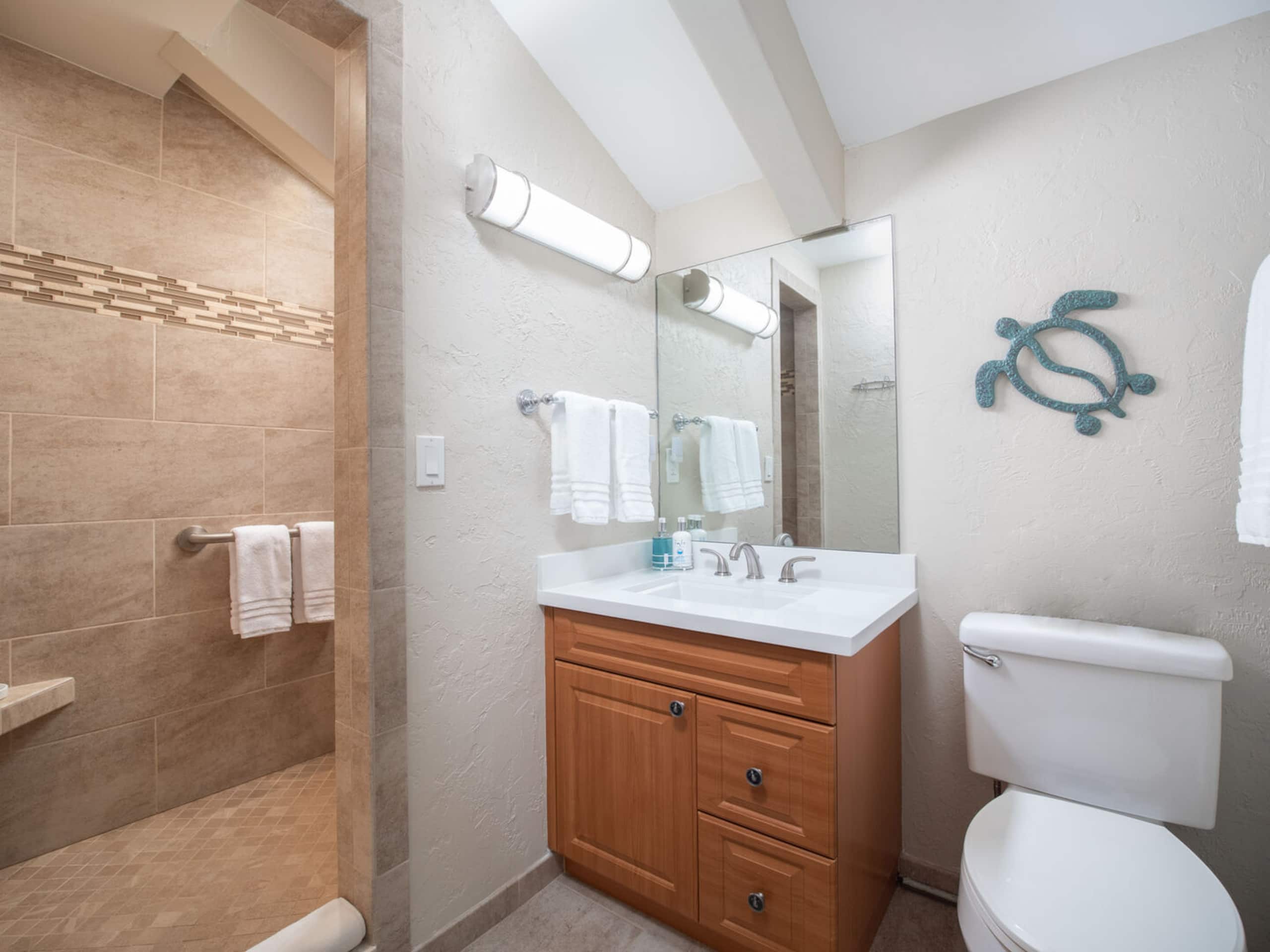 Condo in Lahaina · ★4.93 · 2 bedrooms · 3 beds · 2 baths - Image 15