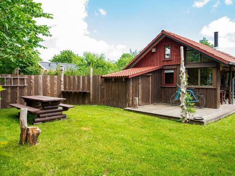 6 person holiday home in hovborg-by traum