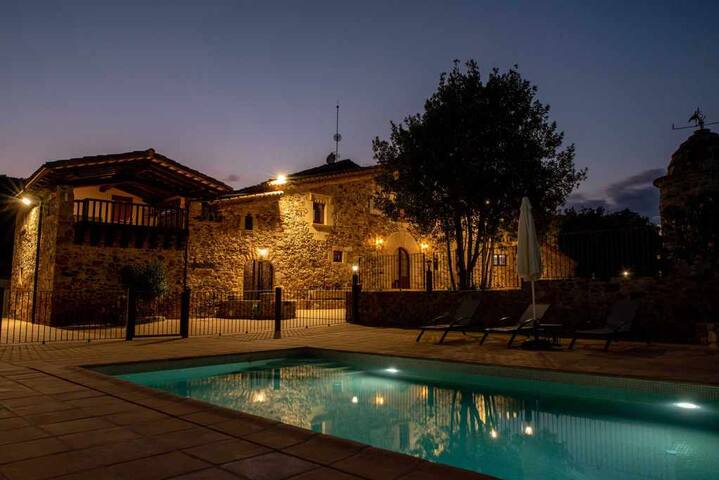 Espectacular masía rural – relax en Brunyola