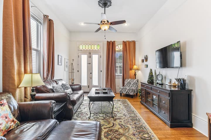 Le Maison D'art - 5-6 Blocks Away From Quarter - New Orleans, LA
