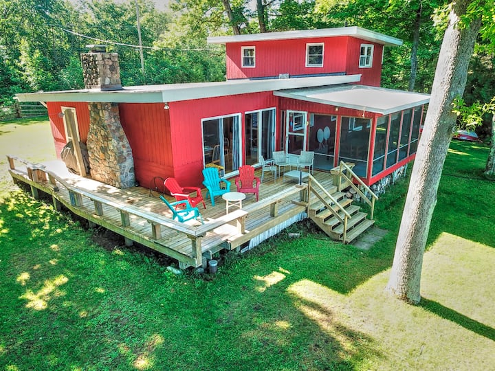 Belsize Cottage Newboro Ontario Houses for Rent in Westport, Ontario