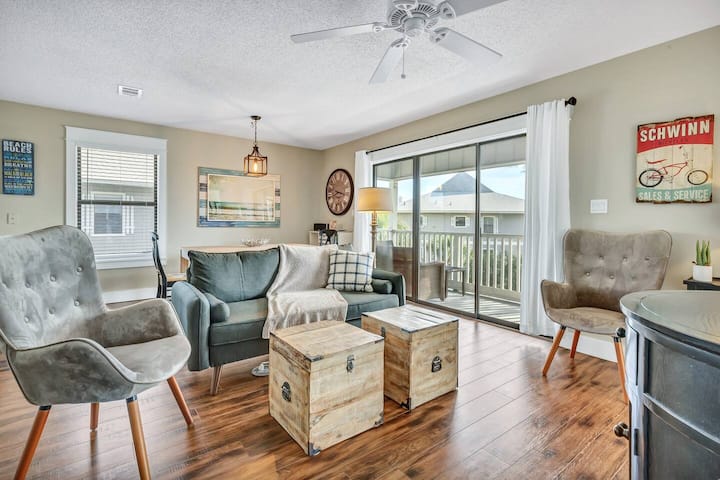 Short Walk To White Sandy Beaches! - Seagrove Beach, FL