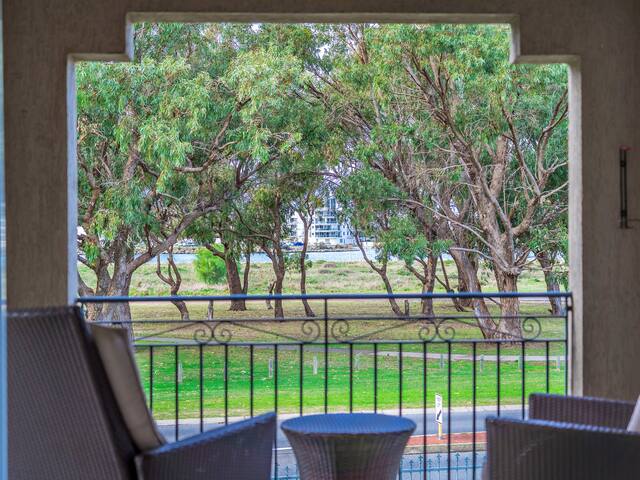 Aqua La Vista Mandurah gallery image 2