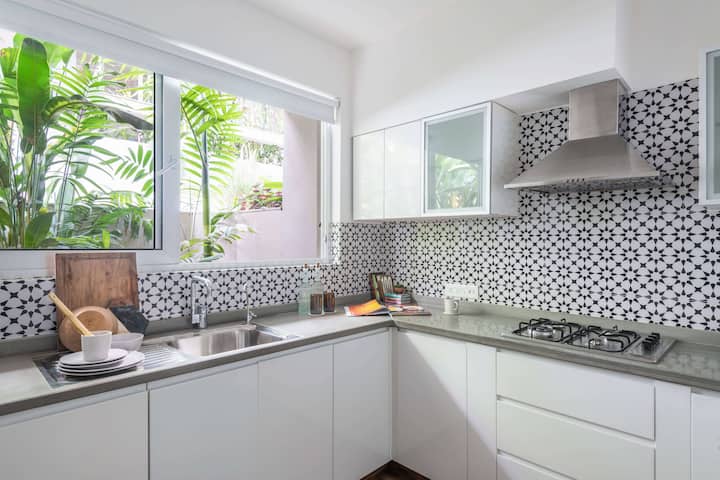 Fully equipped kitchen