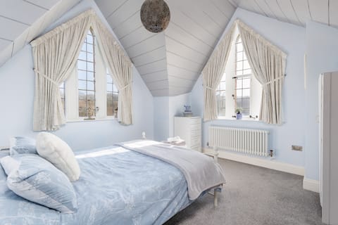Old Abbey Farmhouse|Pet-Friendly|Quarr Abbey