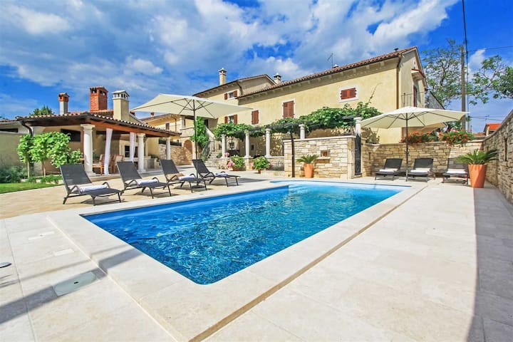 Feraneo managed Airbnb listing 1
