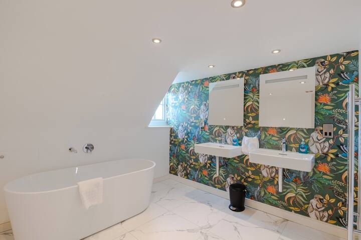 Redcliffe Parade I Maisonette I Your Apartment gallery image 3