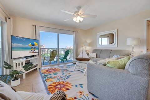 408 Anglers Cove Gulf Side w/ Pool & Beach Access
