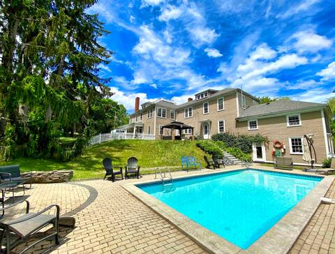 The Jarvis Homestead | Historic Maine Mansion