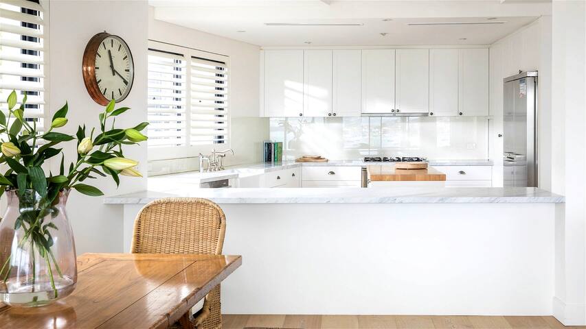 Rose Bay Luxe Penthouse gallery image 4