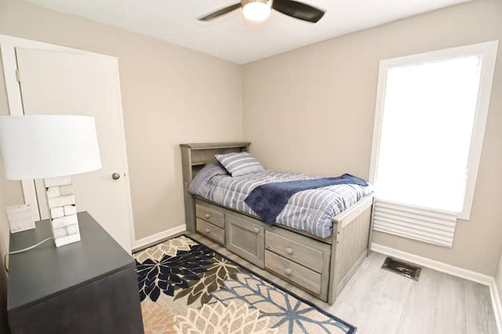 საძინებელი 2 (ორადგილიანი)