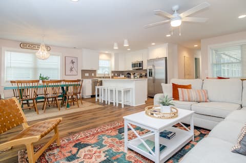 Newly renovated home across from the beach! - C265