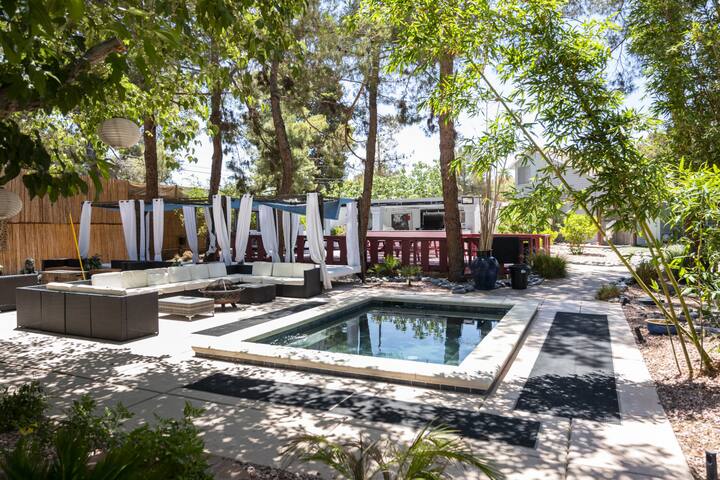 16BR/14.5BA Zen Paradise by Vegas Luxuries gallery image 3