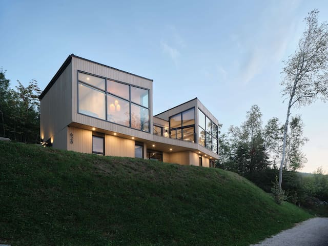Chalets Et Cie managed Airbnb listing 2