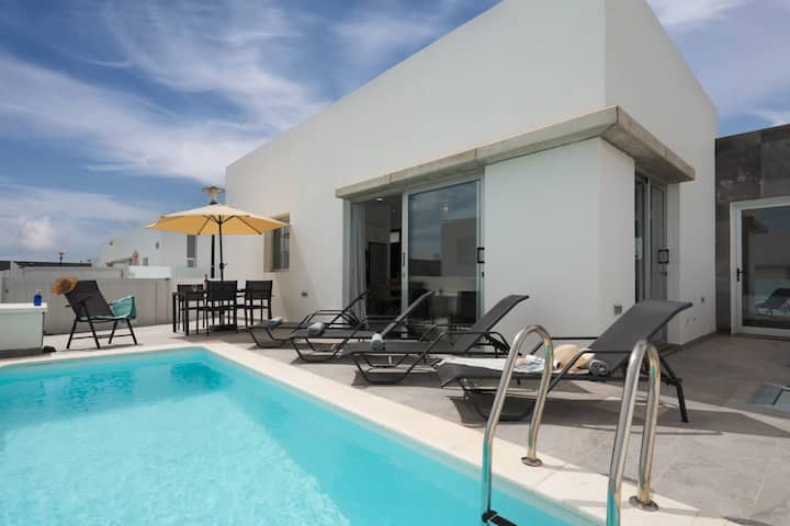 Villa Valencia - Playa Blanca