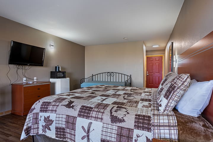 Great Sand Dunes Lodge, Mosca, CO managed Airbnb listing 1
