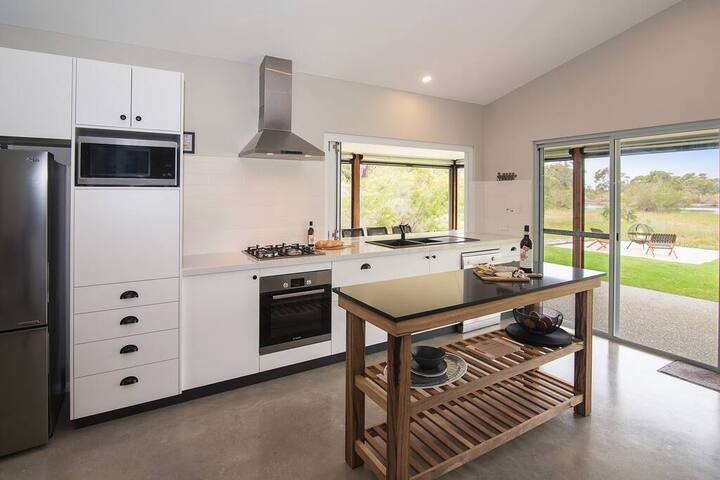 The Peppy Tree Cottage gallery image 2