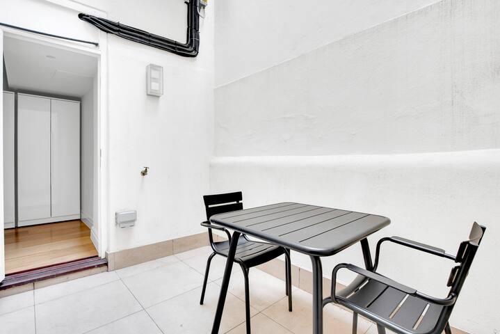 Blueground | Fitzrovia, spa, nr Oxford St gallery image 4