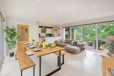 Helm View, Grasmere - Sleeps 10 with Hot Tub!