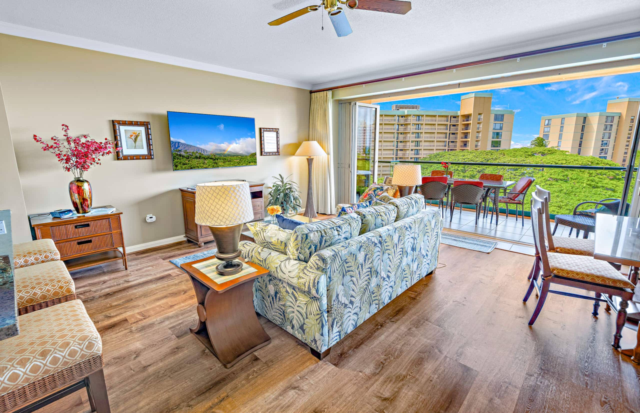 Condo in Lahaina · ★4.96 · 1 bedroom · 3 beds · 1 shared bath - Image 10
