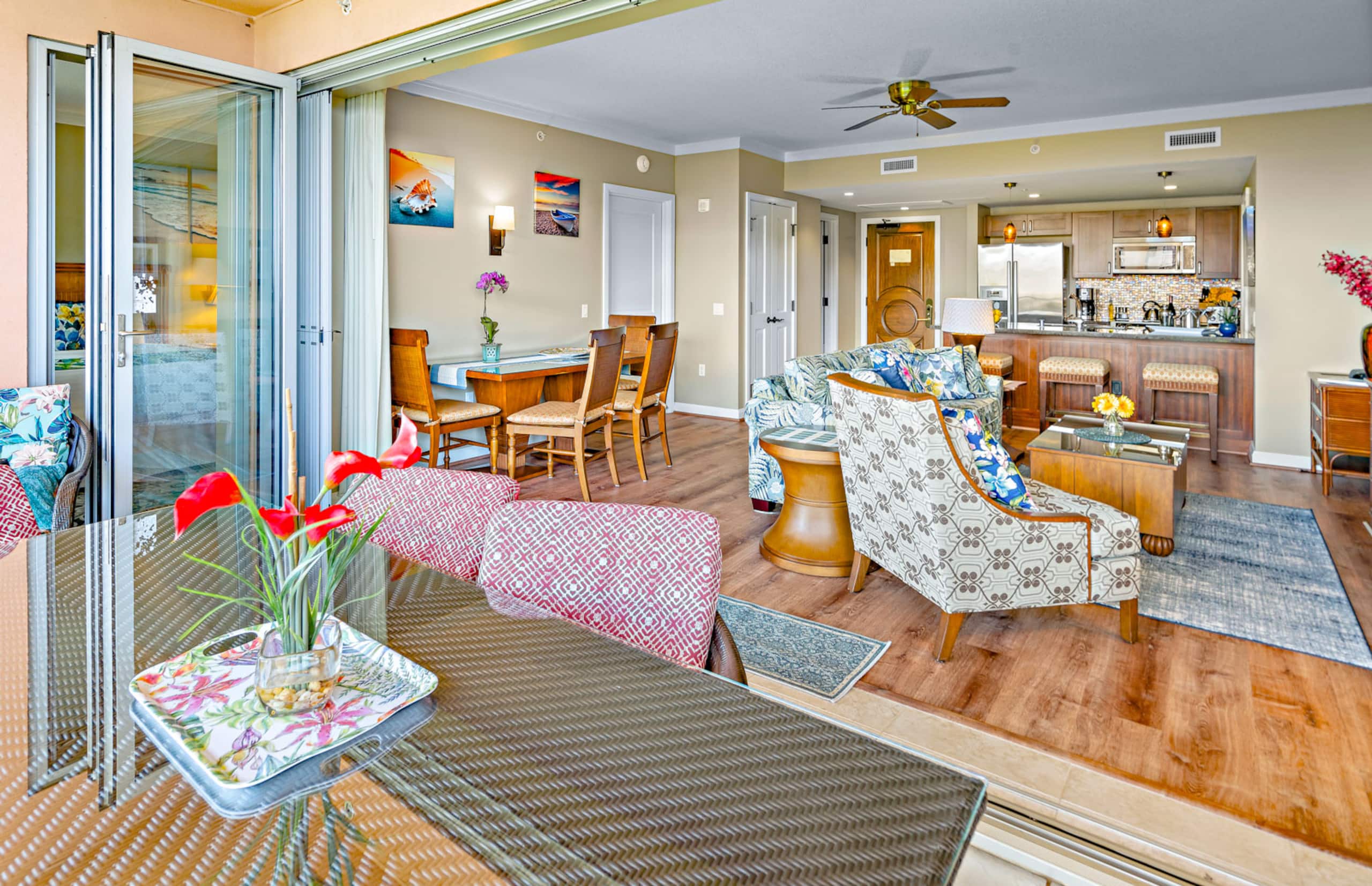 Condo in Lahaina · ★4.96 · 1 bedroom · 3 beds · 1 shared bath - Image 8