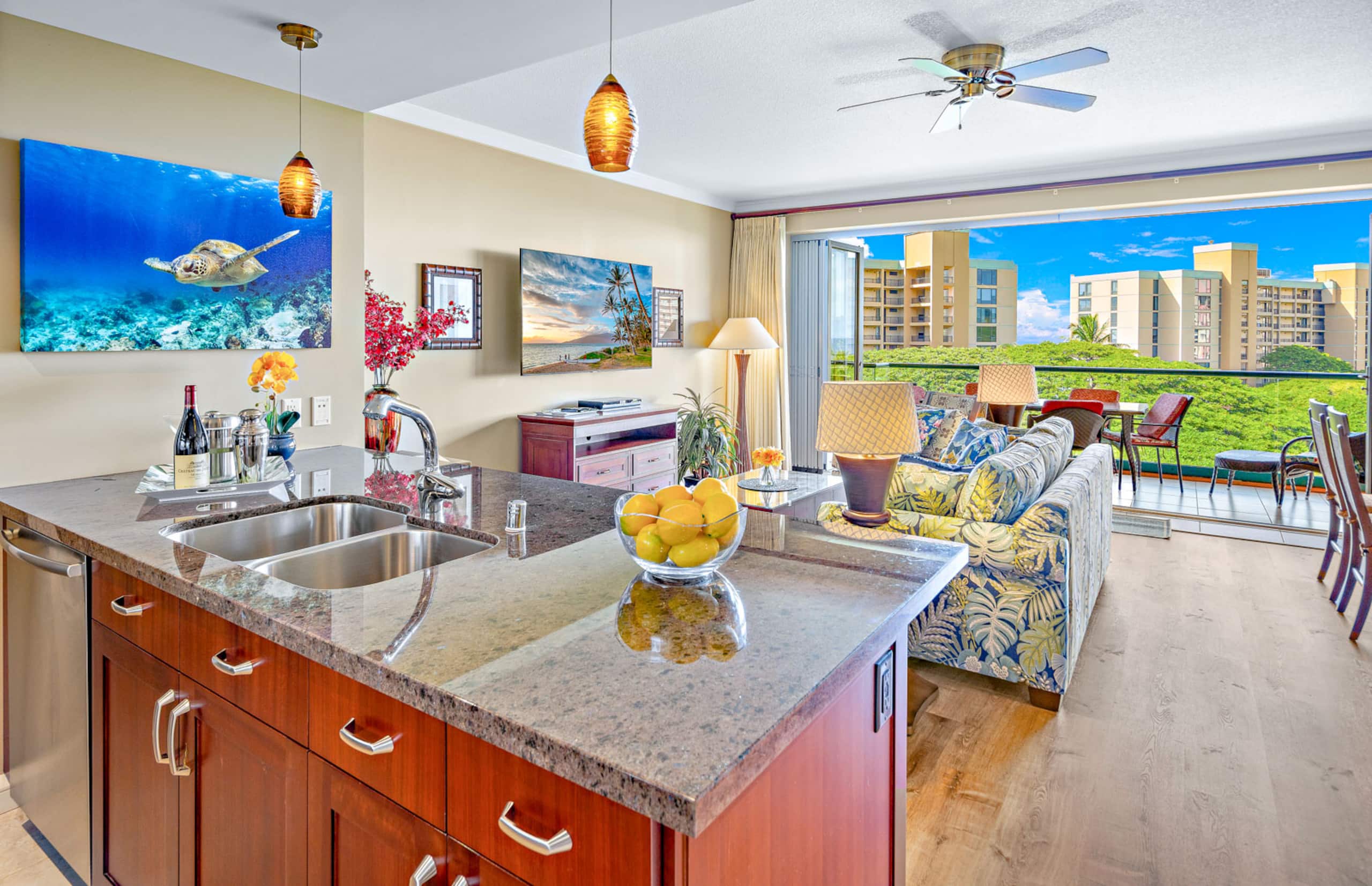 Condo in Lahaina · ★4.96 · 1 bedroom · 3 beds · 1 shared bath - Image 12