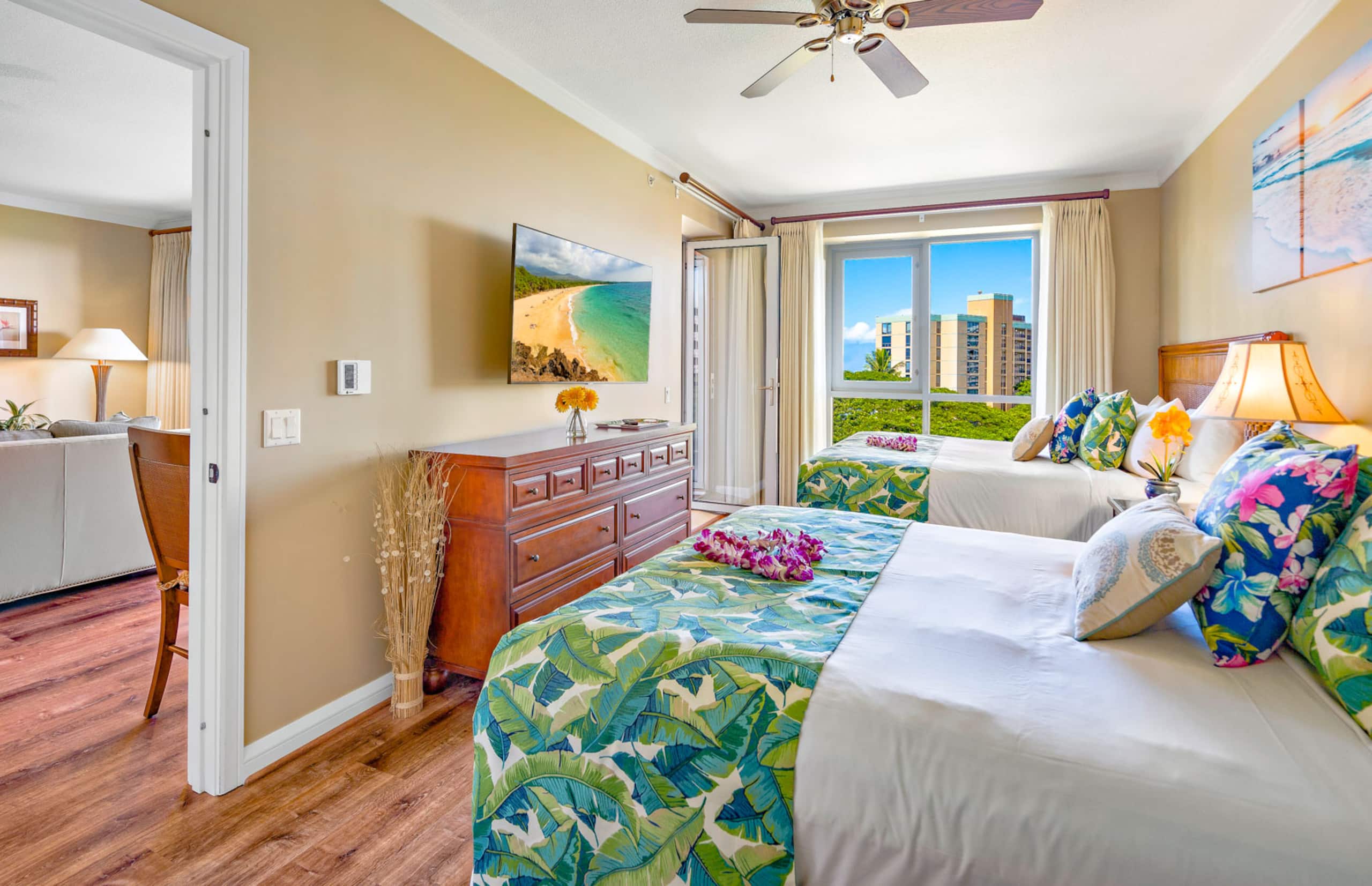 Condo in Lahaina · ★4.96 · 1 bedroom · 3 beds · 1 shared bath - Image 23