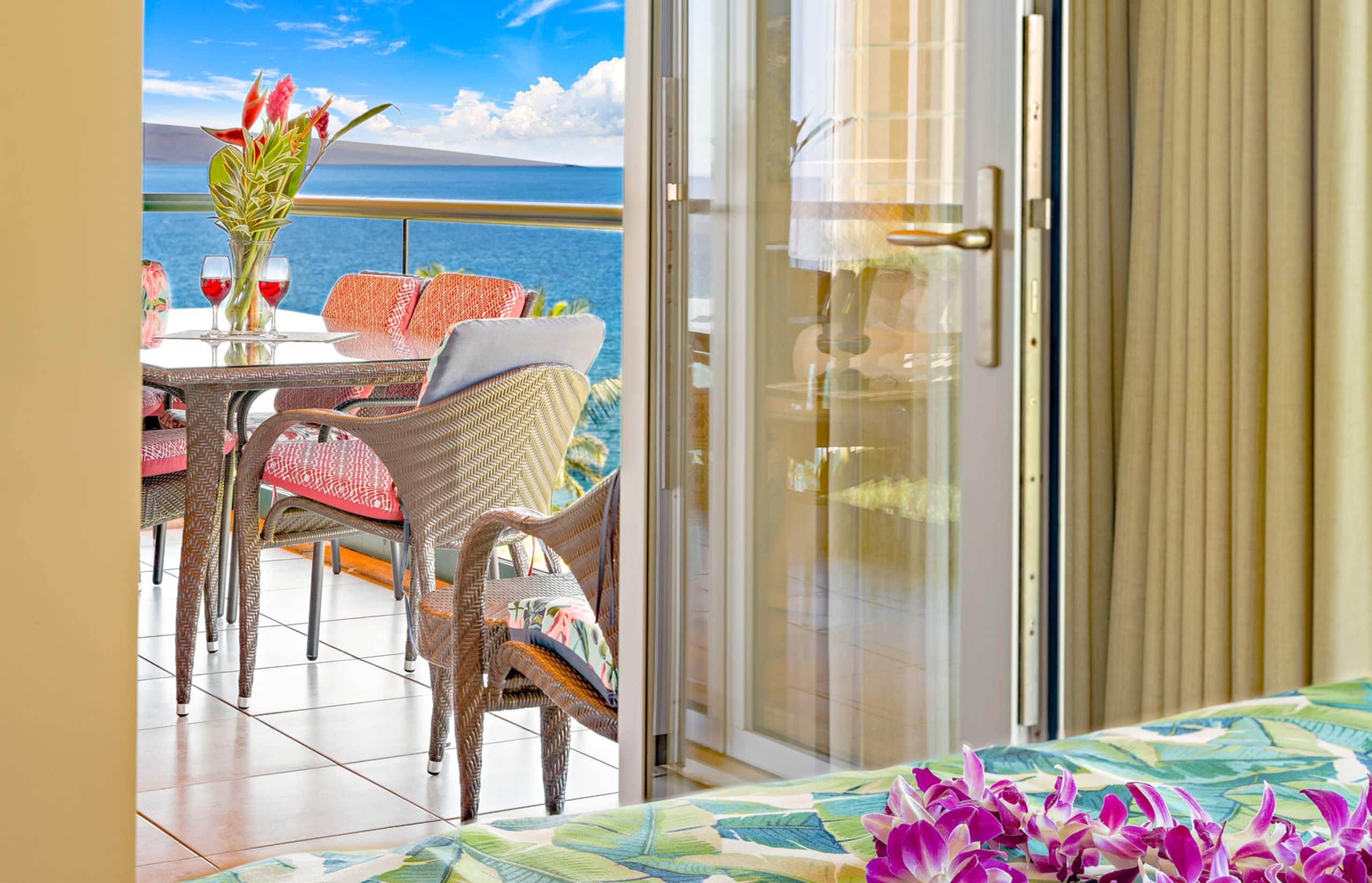 Condo in Lahaina · ★4.96 · 1 bedroom · 3 beds · 1 shared bath - Image 22